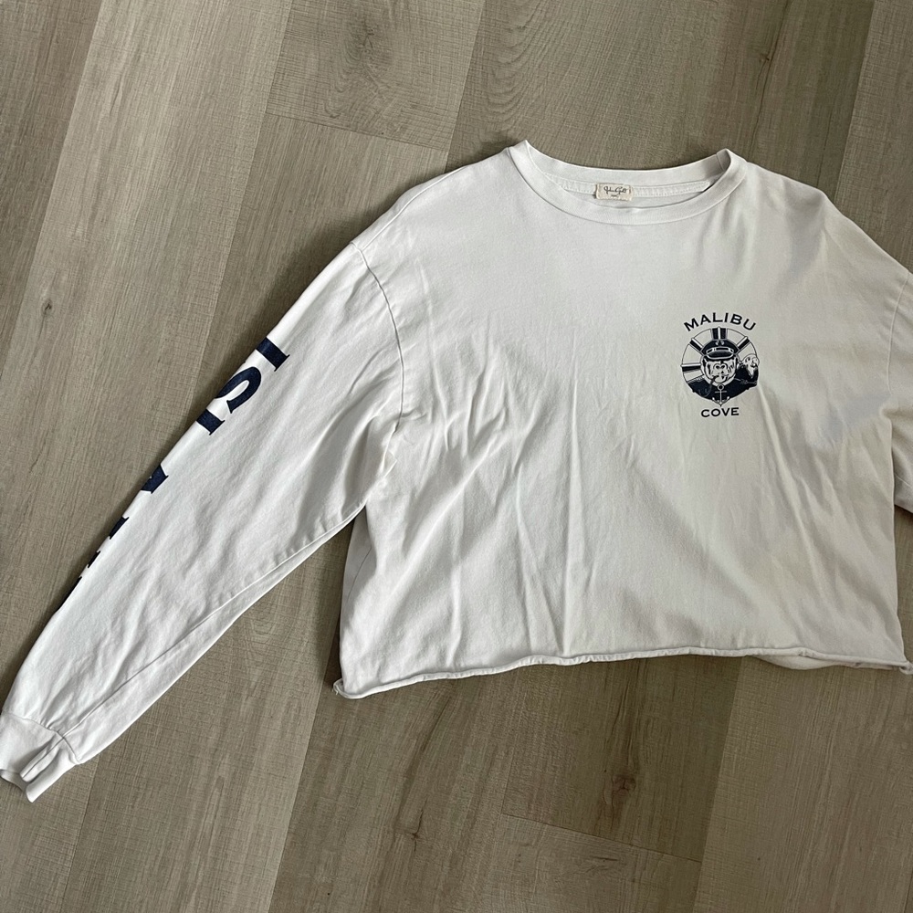 Brandy Melville white long sleeve cropped shirt